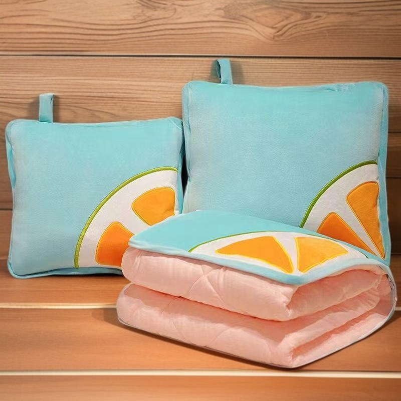 Dual-purpose pillow quilt