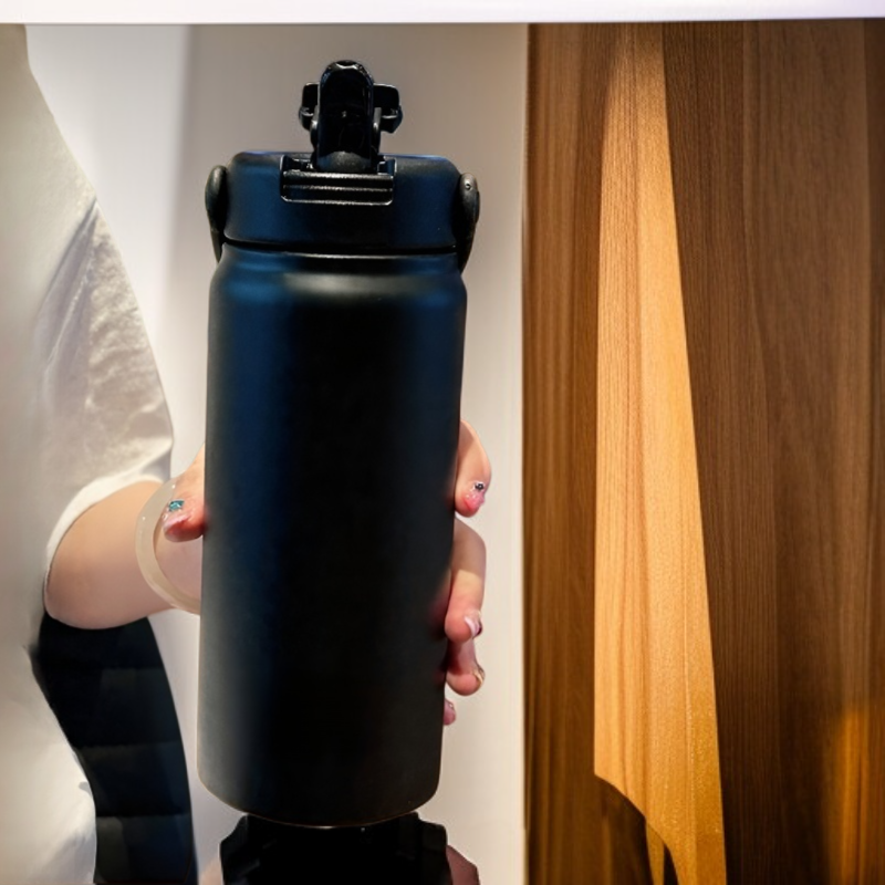 Termo de acero inoxidable con pajita