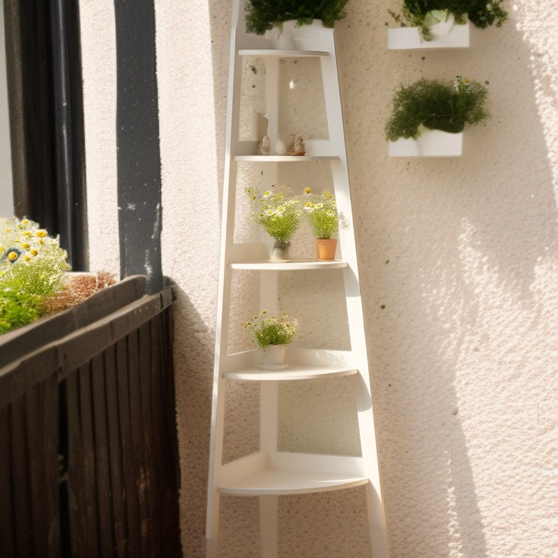 北欧風プラントスタンドでバルコニーを彩る