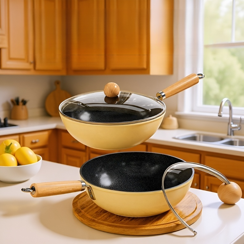 مقلاة سيراميك غير لاصقة بدون طلاء