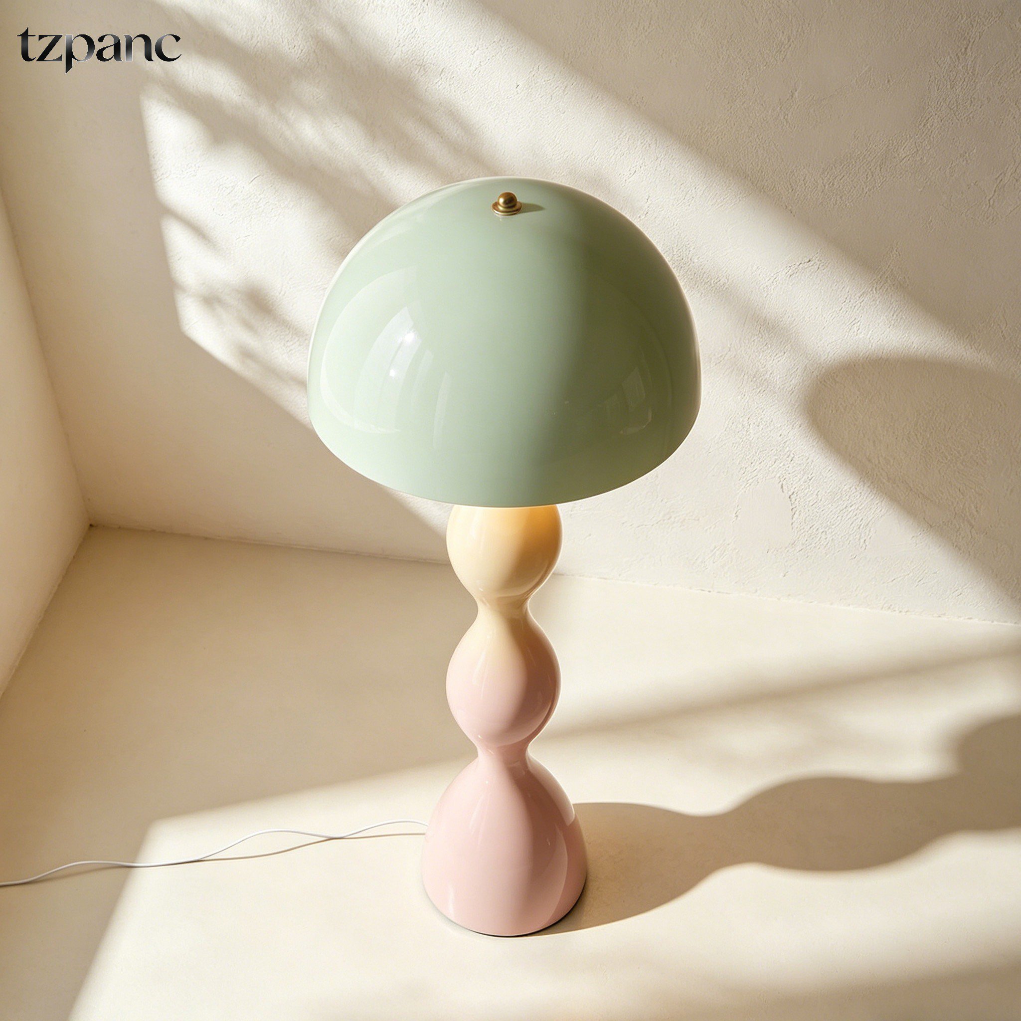 Close-up of Wave Floor Lamp unique design