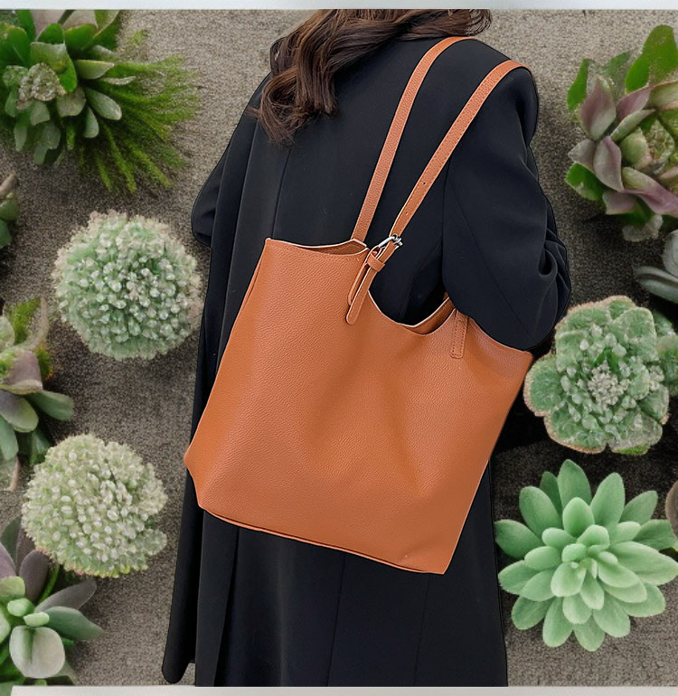 حقيبة حمل كبيرة الحجم بتصميم كسول