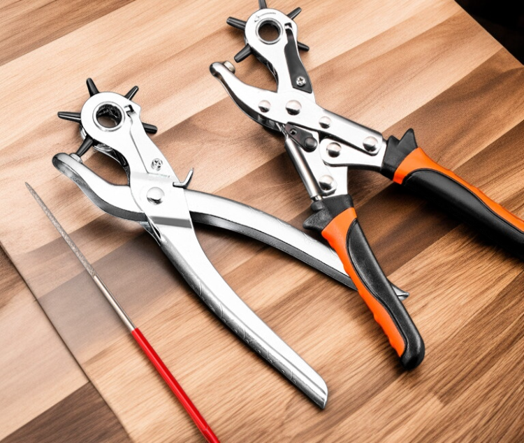 Ergonomic handle of German belt hole punch