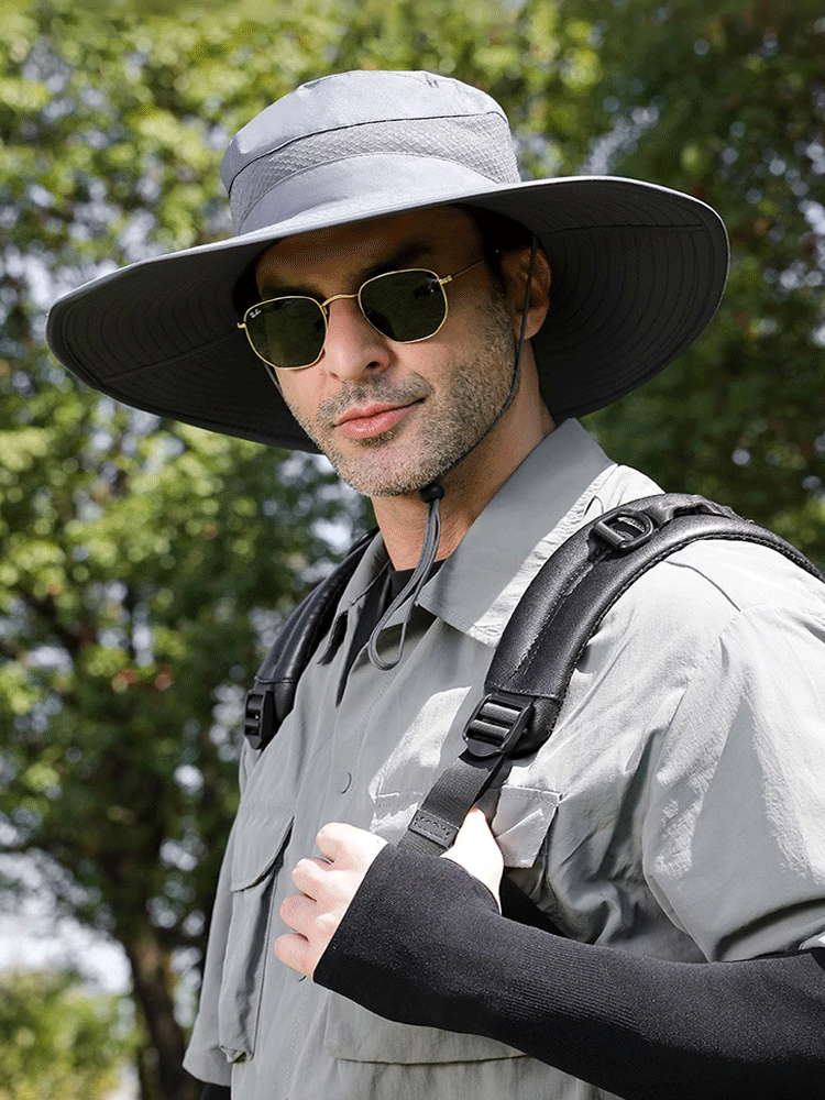 Sombrero con ventilador solar