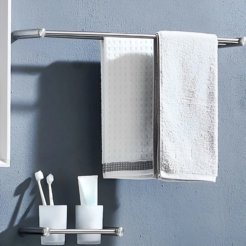 Bathroom accessory set