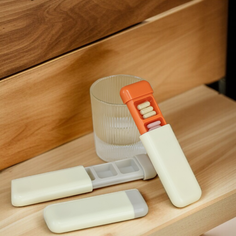 กล่องยาแบบพกพาออกแบบทันสมัย