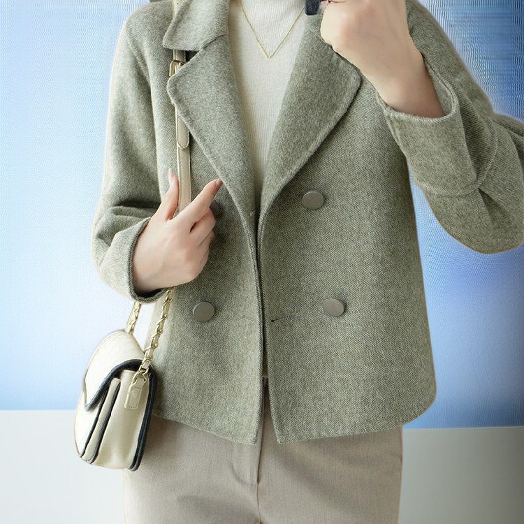 여성용 짧은 모직 코트, 작은 사이즈와 모직 슈트 칼라, 가을에 어울리는 우아한 모직 코트