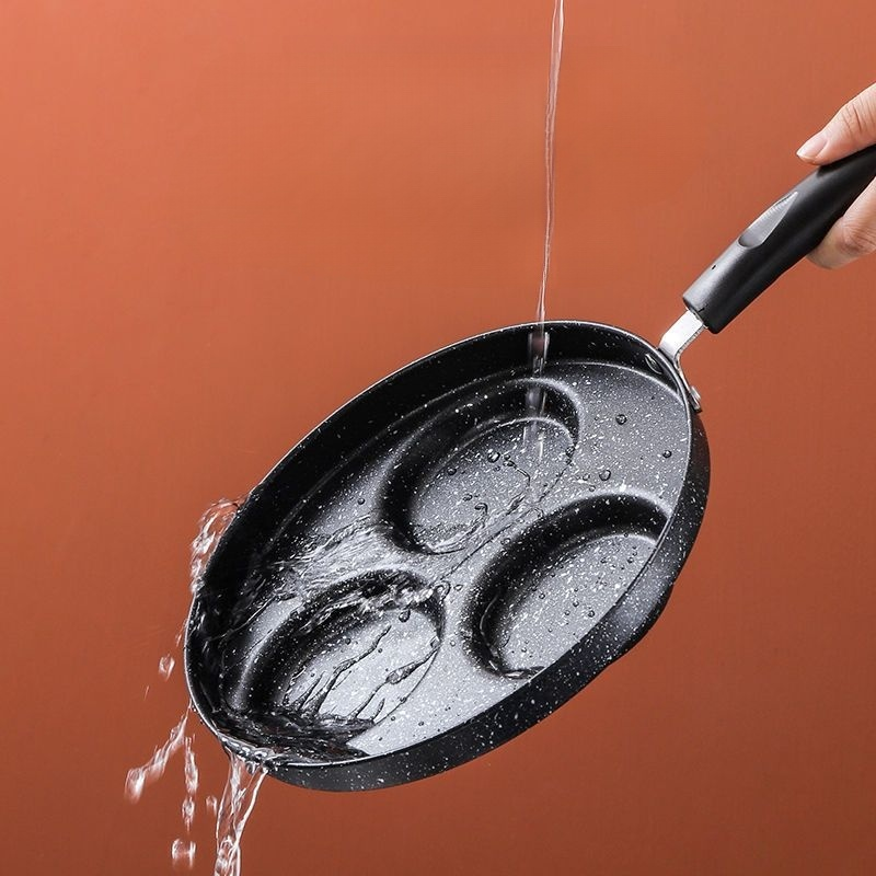 キッチン家庭用パン卵団子パンストライプハート型ノンスティックオムレツパンフラットボトムノンスティックパンウェア