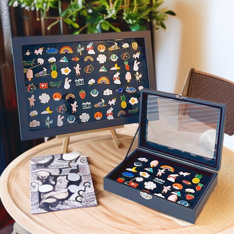 バッジ収納ディスプレイボックス透明防塵ブローチボックスメダルディスプレイスタンドpuレザーメダルボックスバッジフォトフレーム