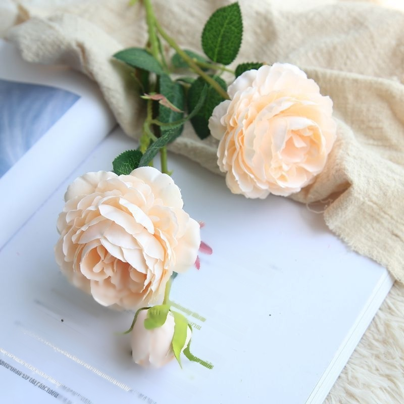 Roses artificielles pour mariage