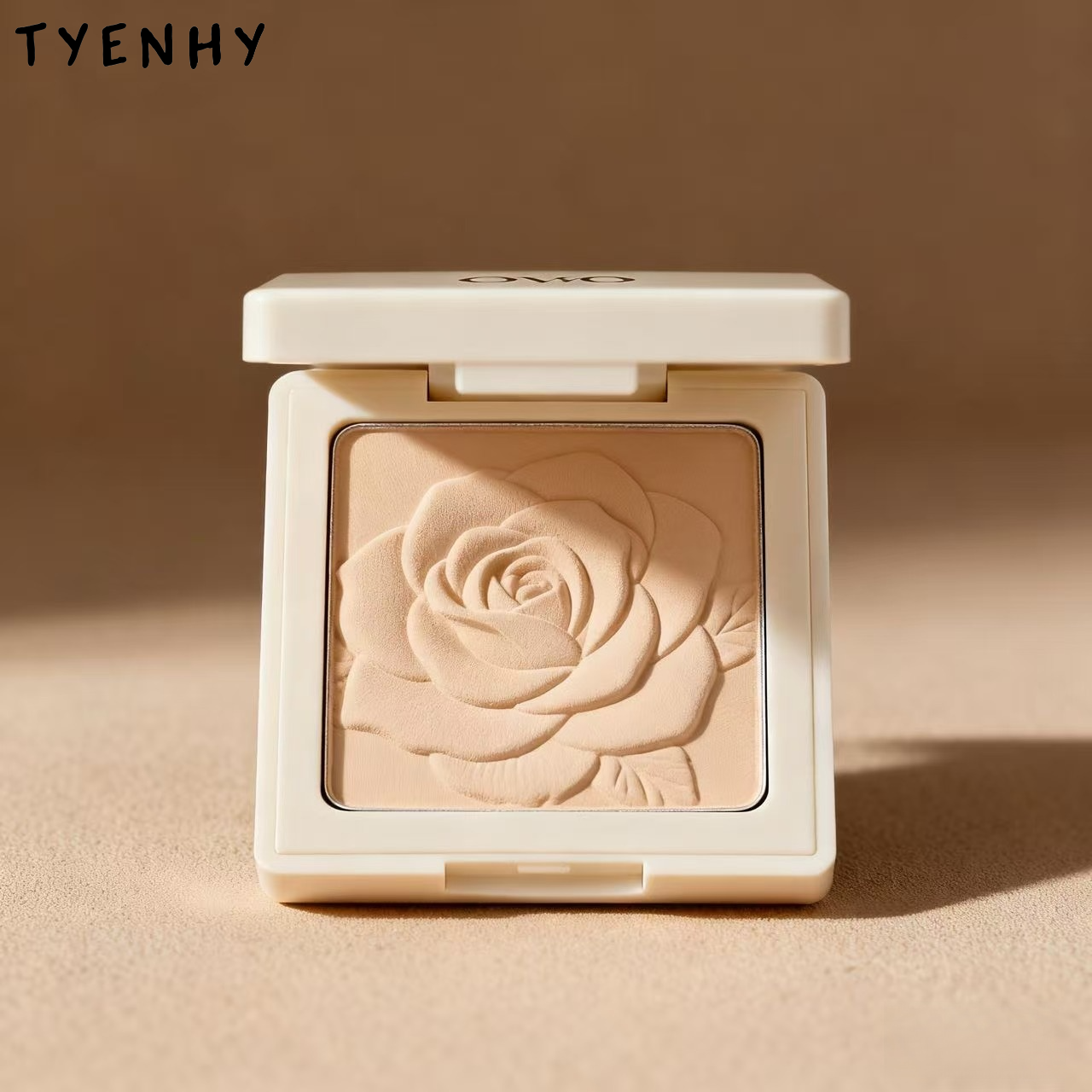 메이크업을 고정하고 퇴색을 방지하는 루즈 파우더