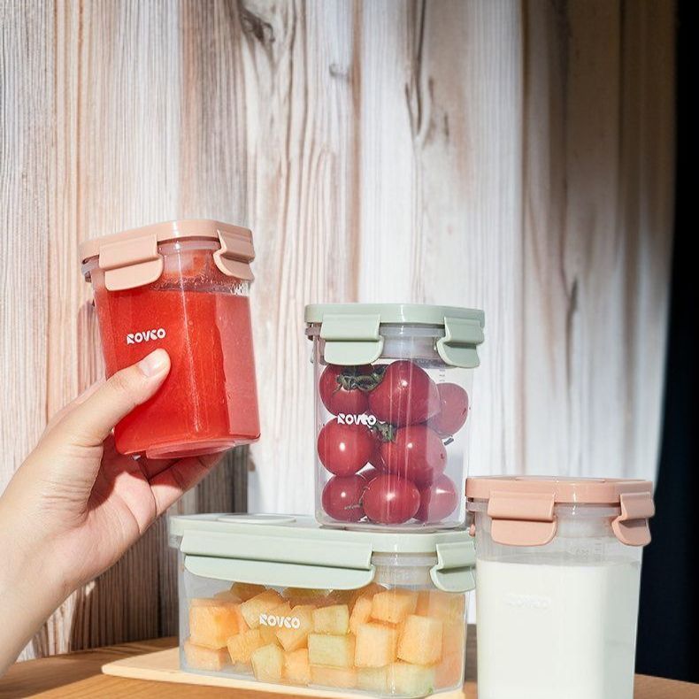 Travel-friendly baby food storage solution
