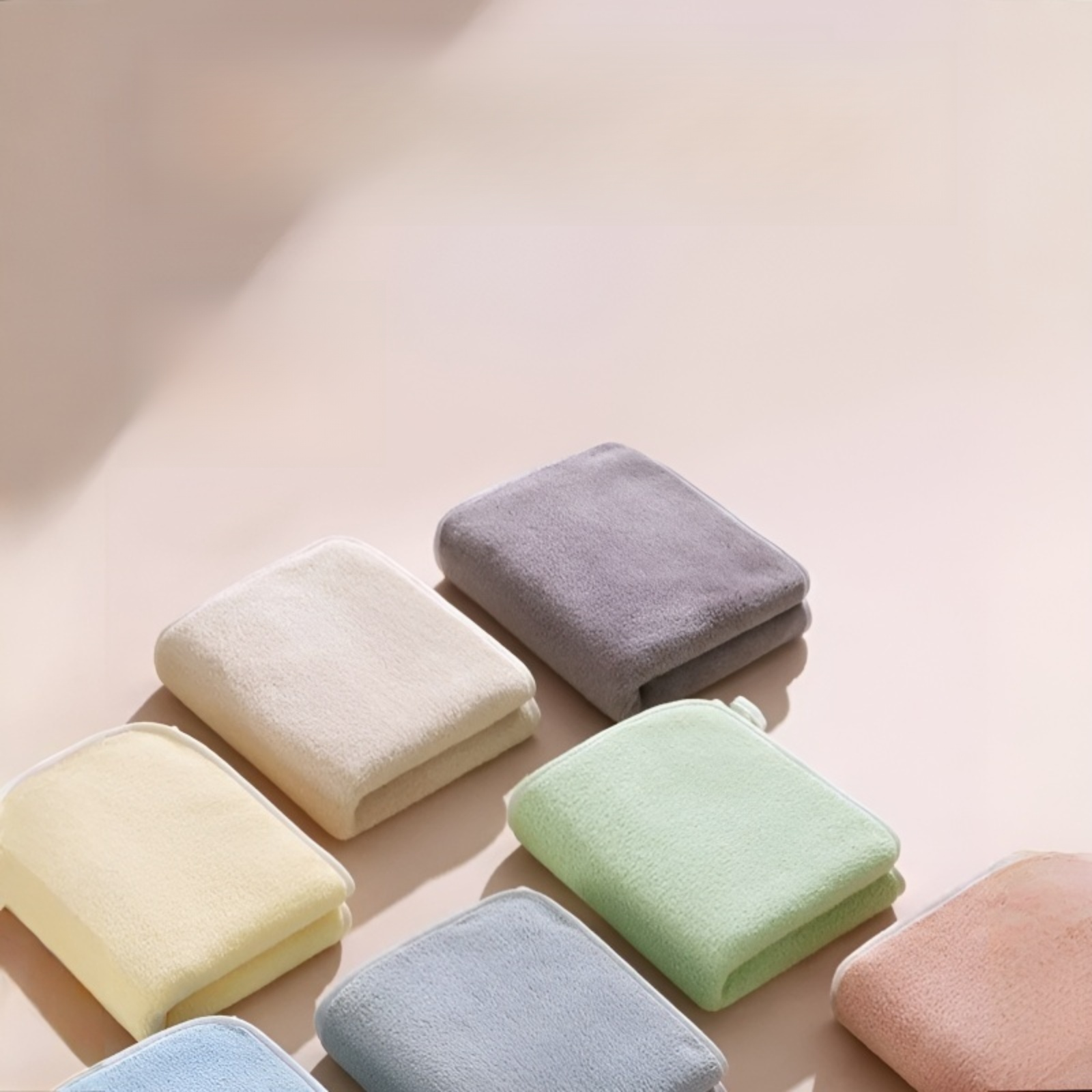 Serviette absorbante sans peluche pour usage domestique