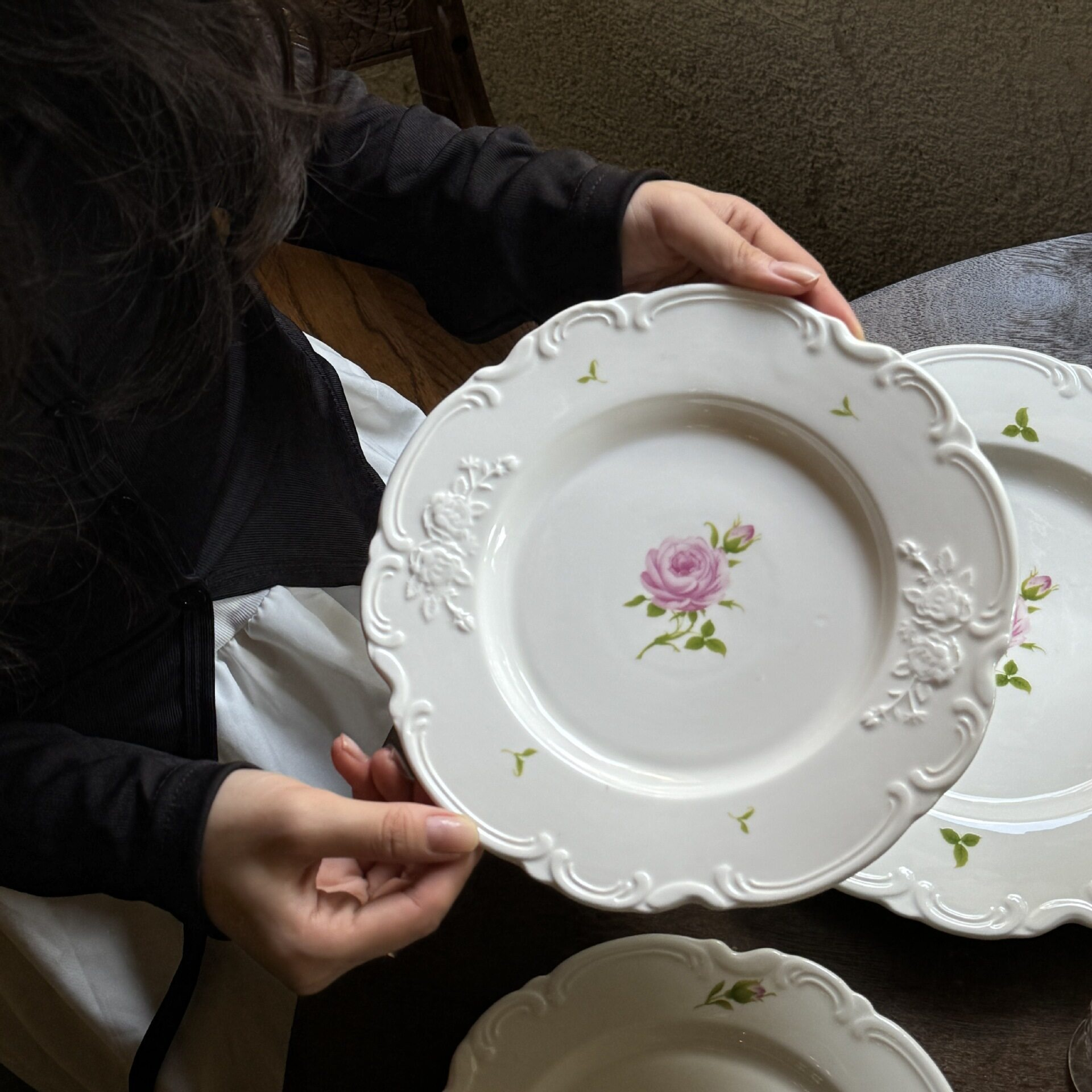 French Vintage Style Relief Rose Ceramic Plate