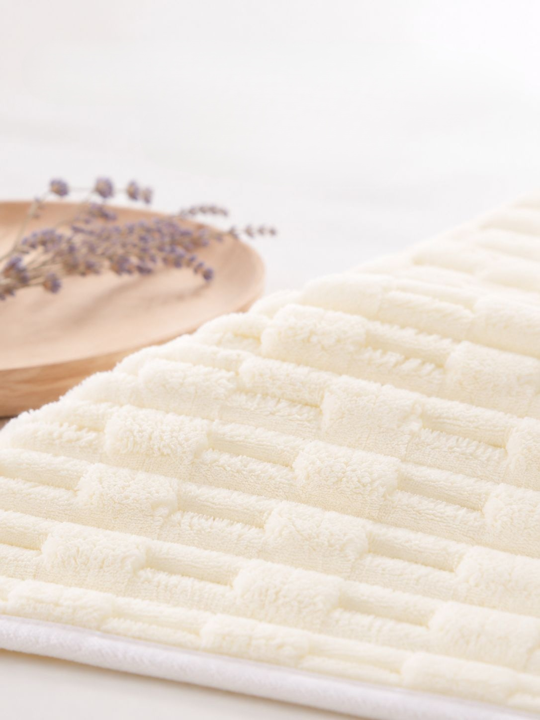 Thickened Cloud-Soft Absorbent Coral Fleece Towel
