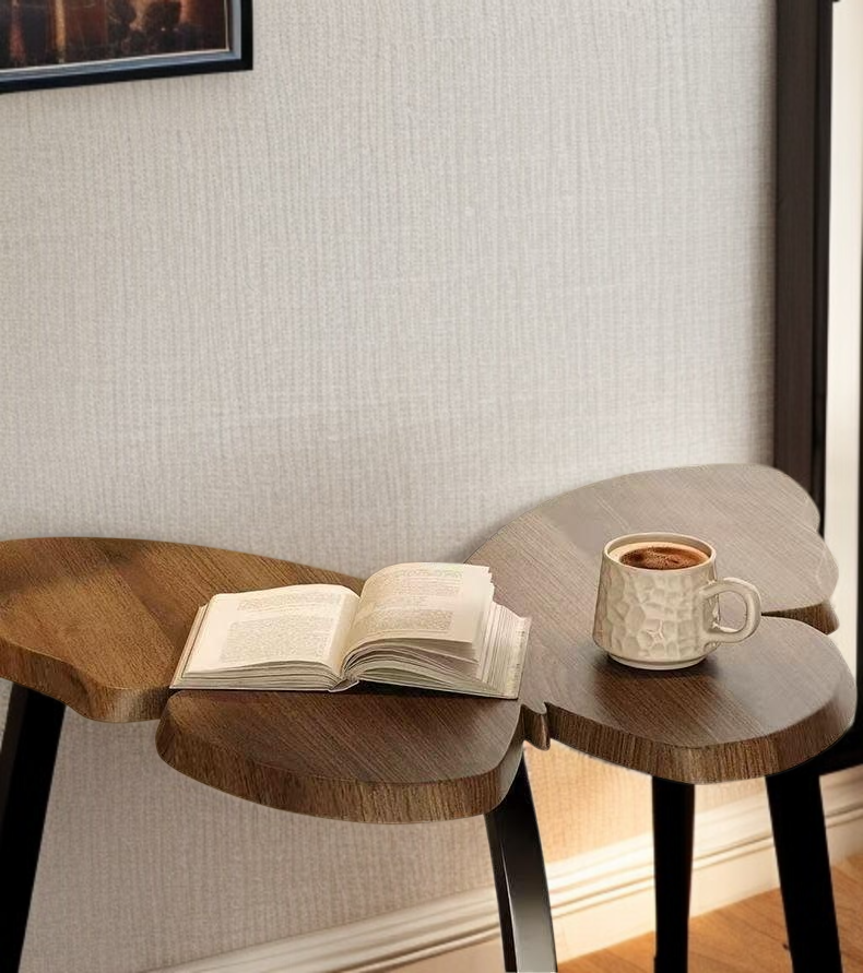 디테일이 살아있는 나비 모양 다리