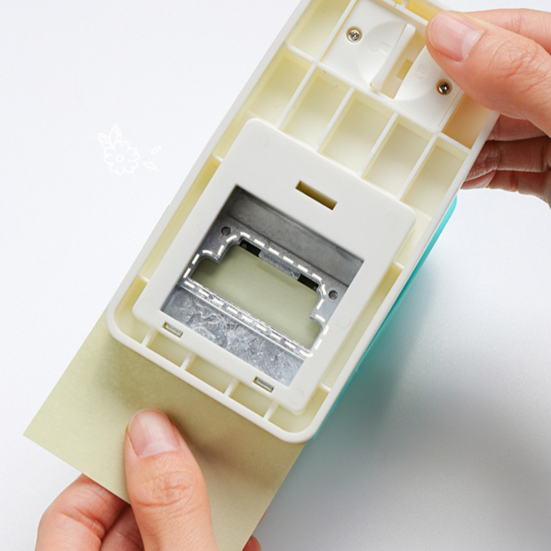 Multifunctional Manual Labeling and Punching Device