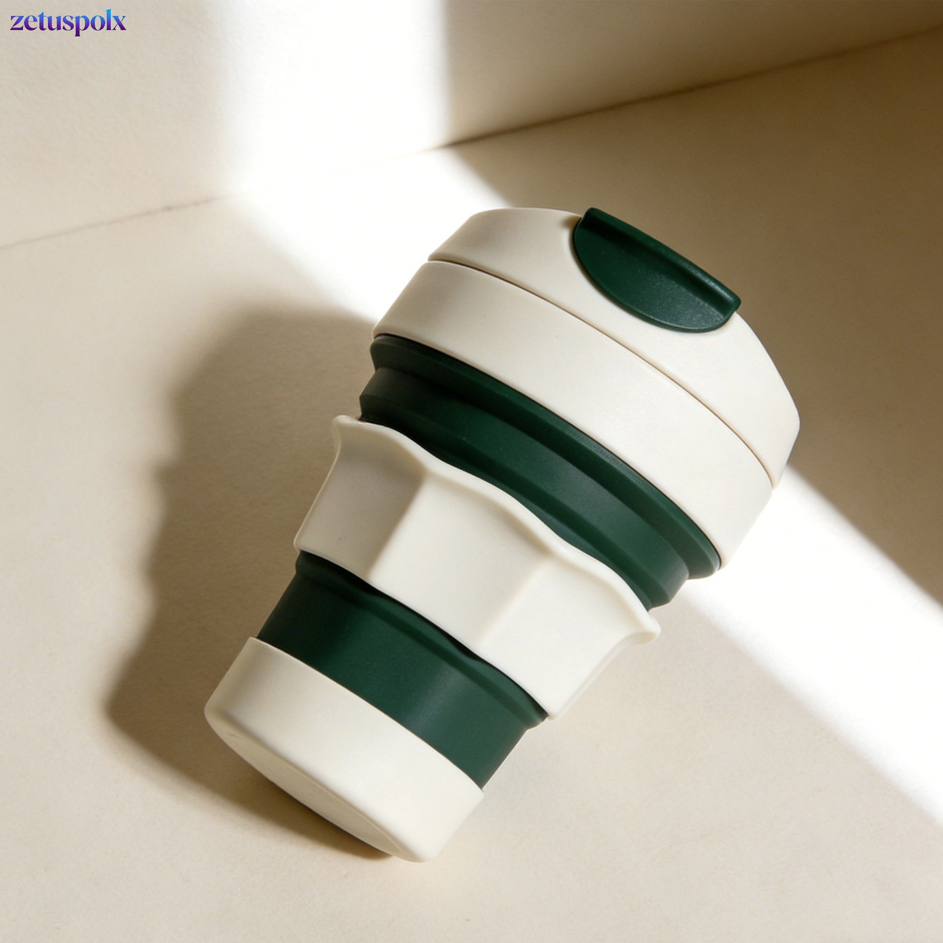 Foldable travel mug