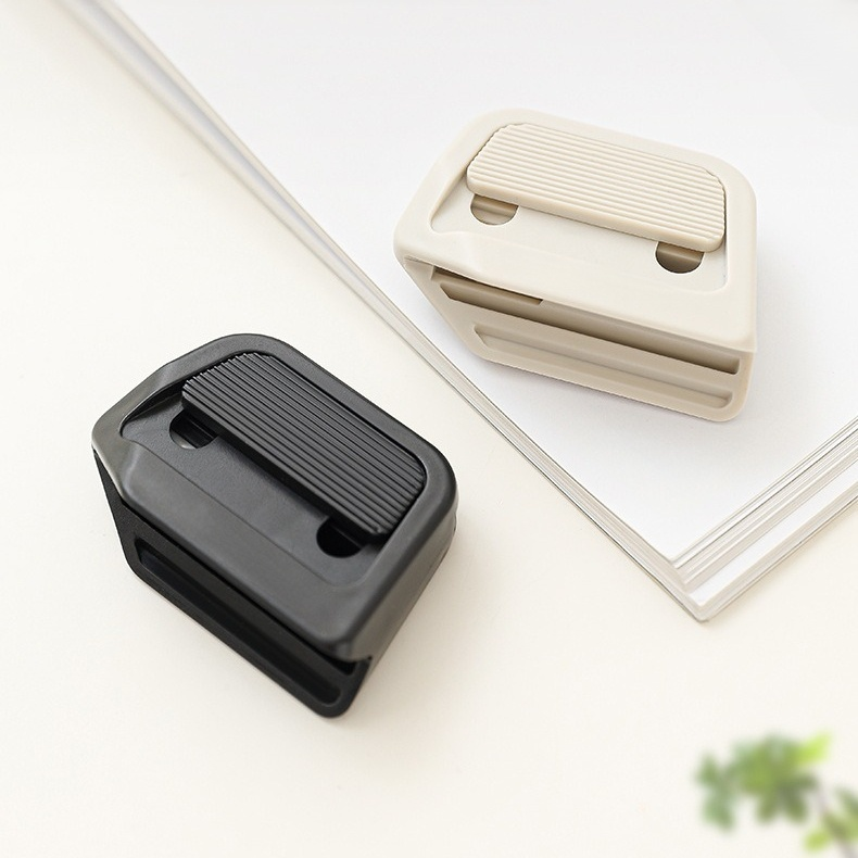 自動回彈磁吸陶瓷拆箱刀