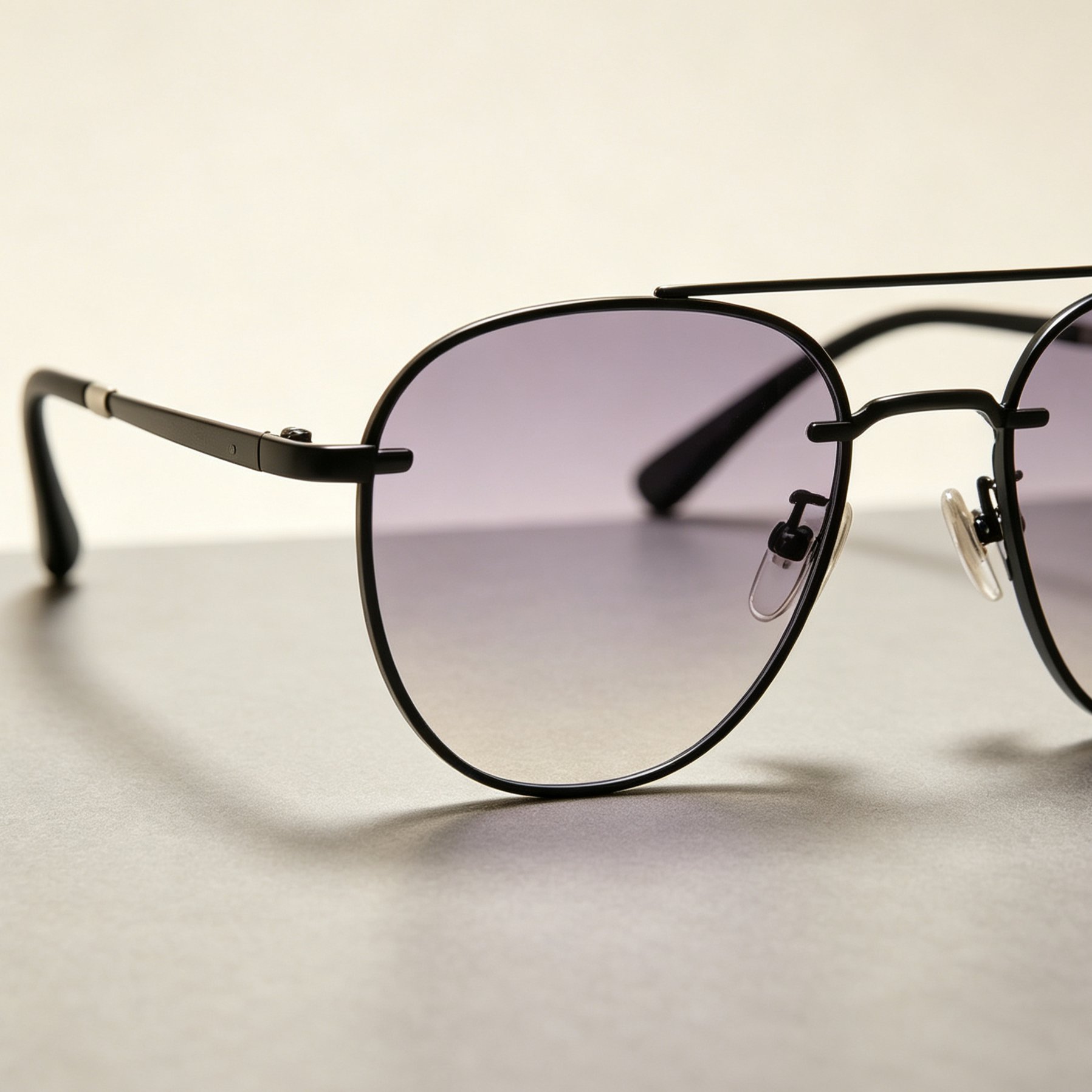 Smart Photochromic Sunglasses