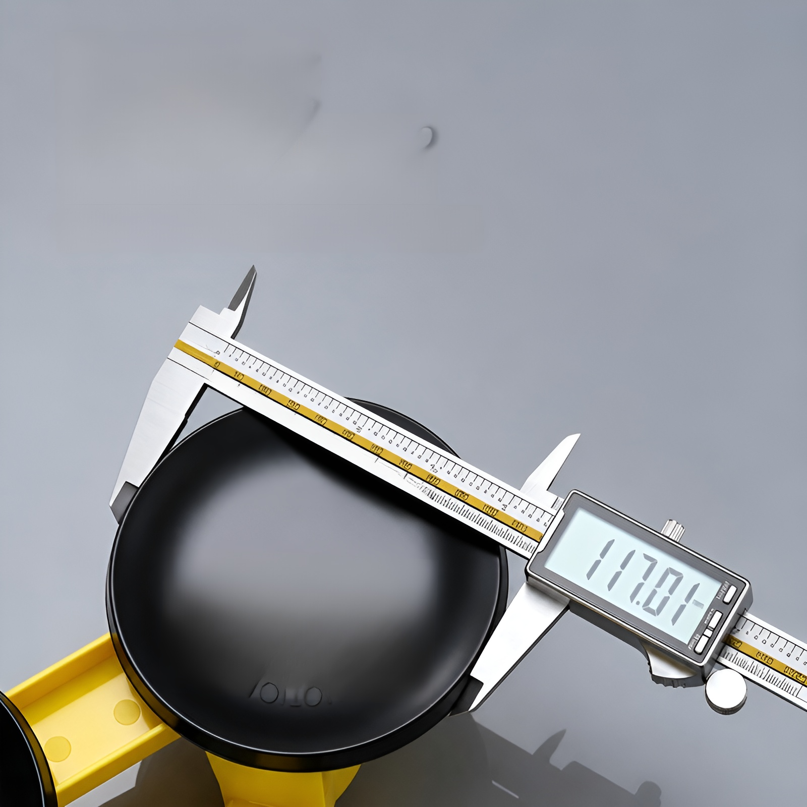 Heavy-duty yellow suction cup