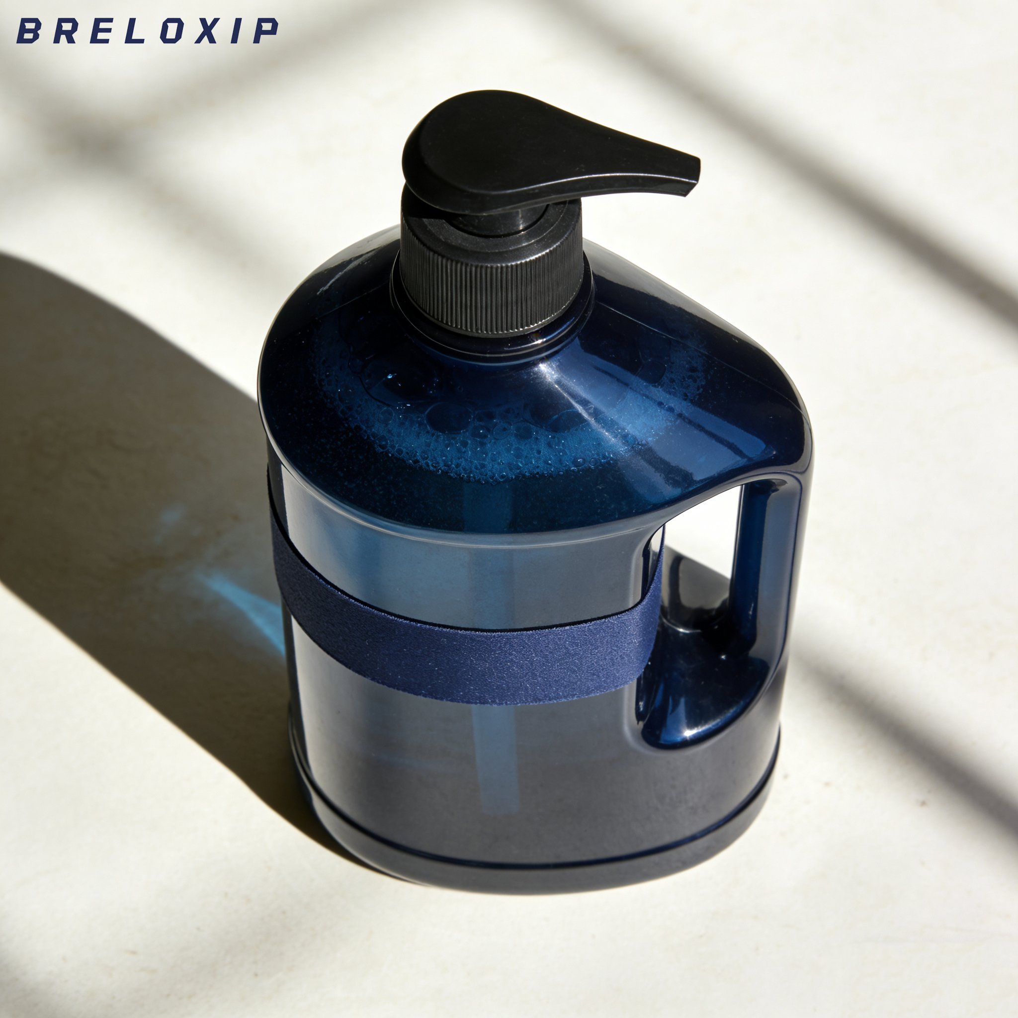 น้ำยาล้างรถเข้มข้น ขจัดคราบสกปรก สูตรโฟมสูง