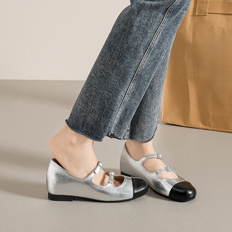 Zapatos de mujer con elevador oculto y punta redonda