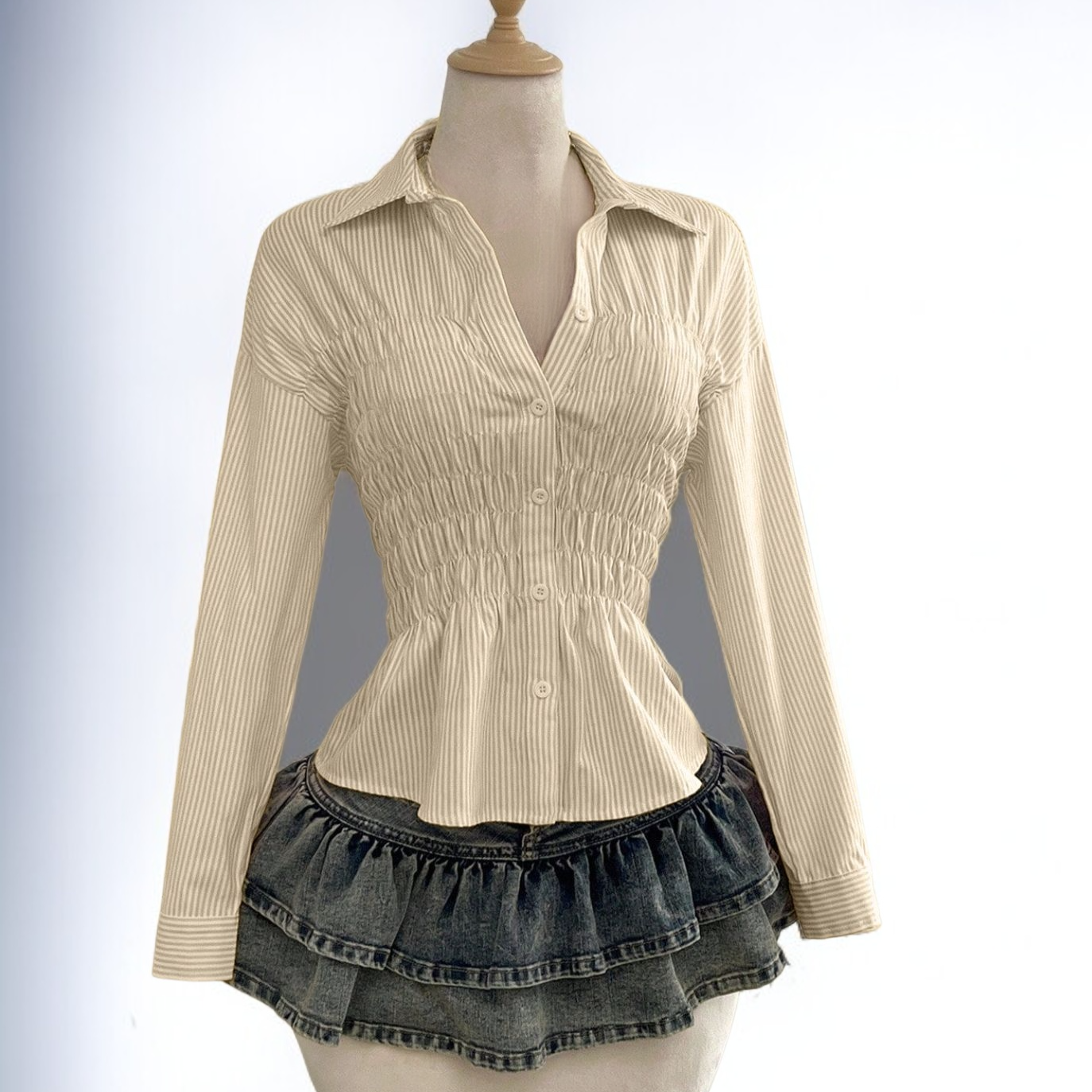 스타일리시하고 사랑스러운 스트라이프 핏 셔츠