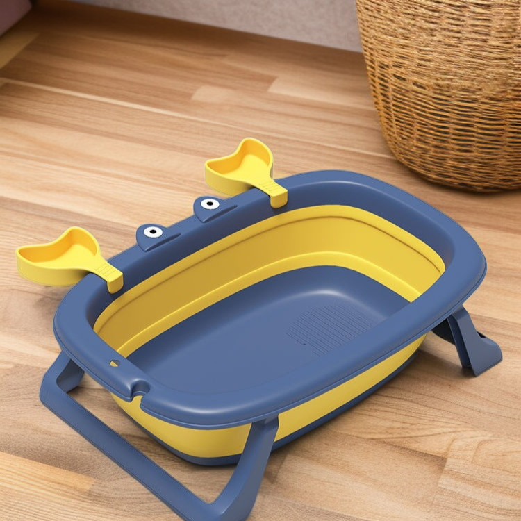 Platzsparende, zusammenklappbare Badewanne für Babys