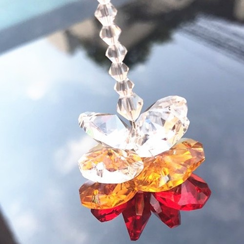 행잉 크리스탈 참