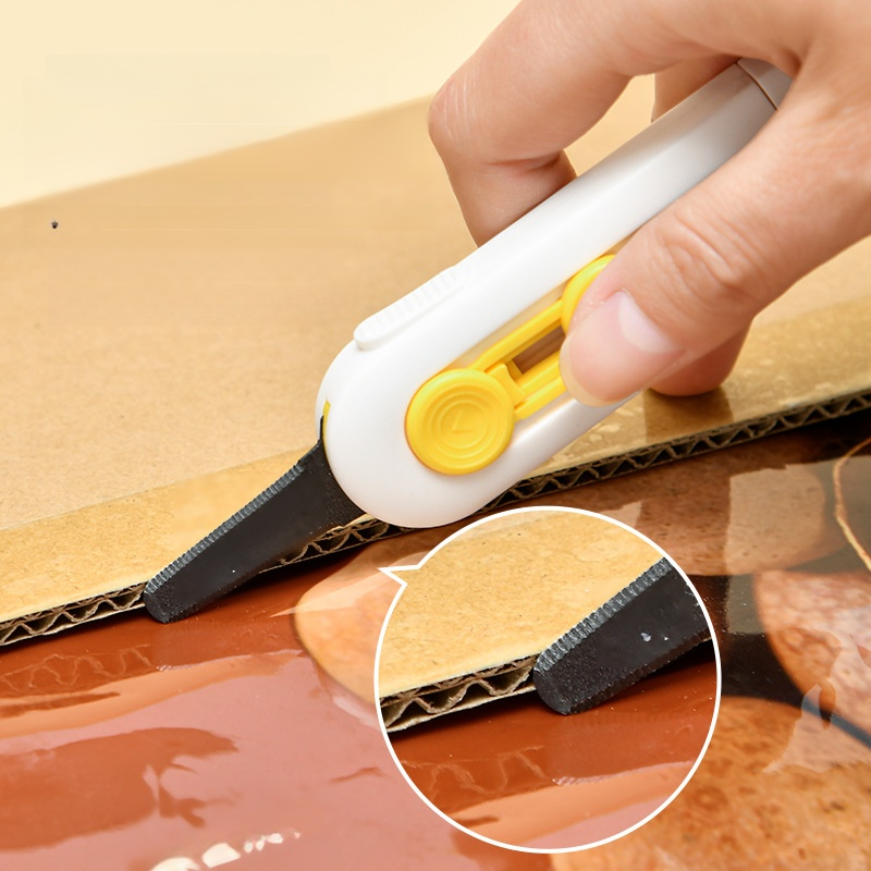 Non-stick knife for unpacking