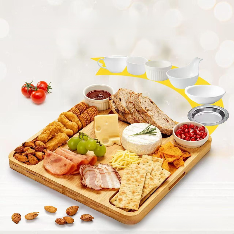 Bamboo divided cooked food tray