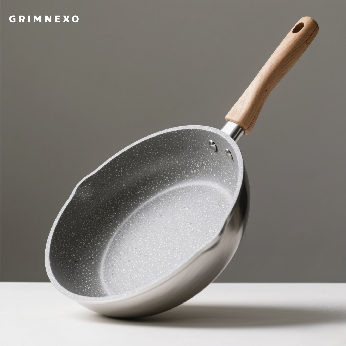 Non-stick frying pan with ergonomic handle