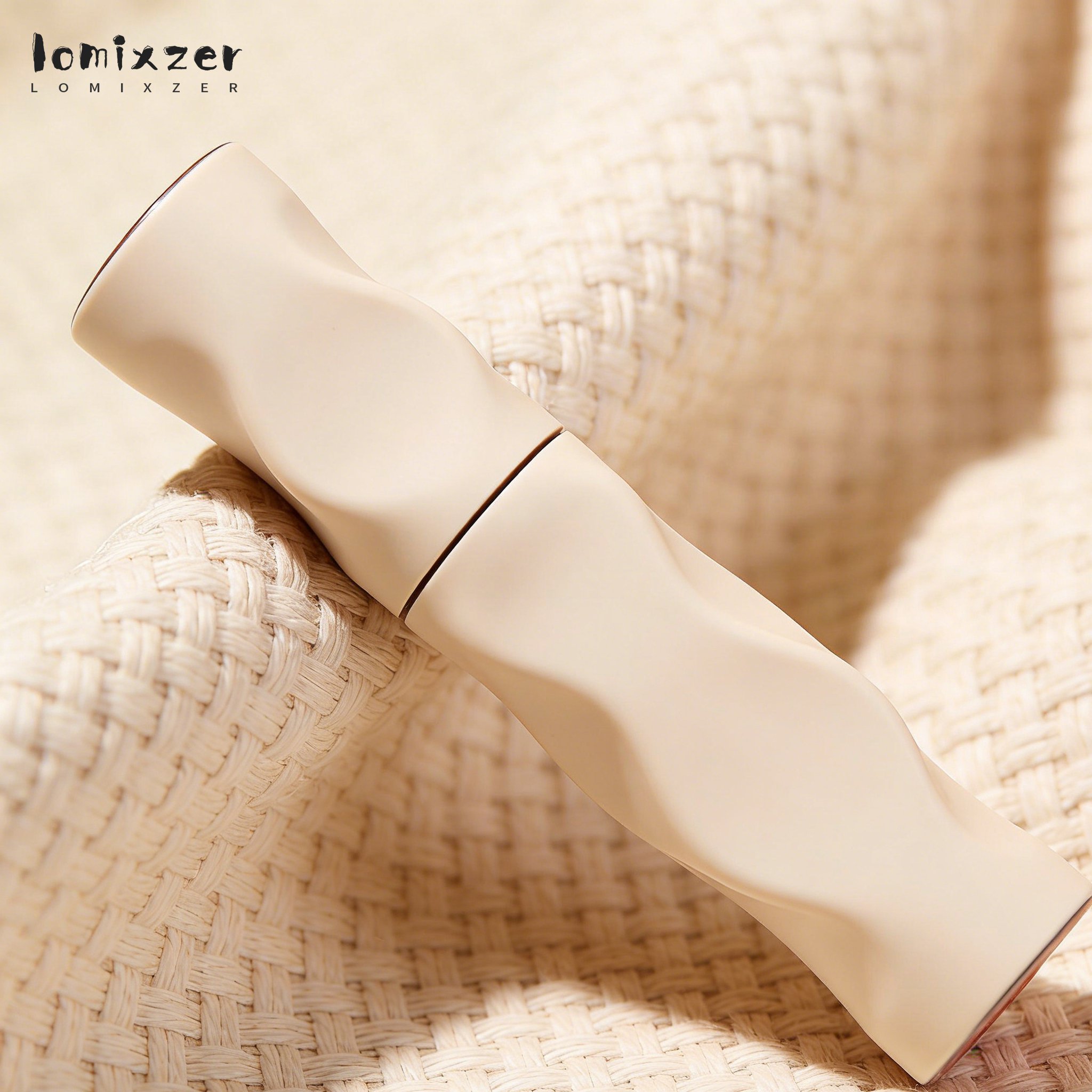 ลิปทินท์เนื้อแมตต์ สีติดทนนาน