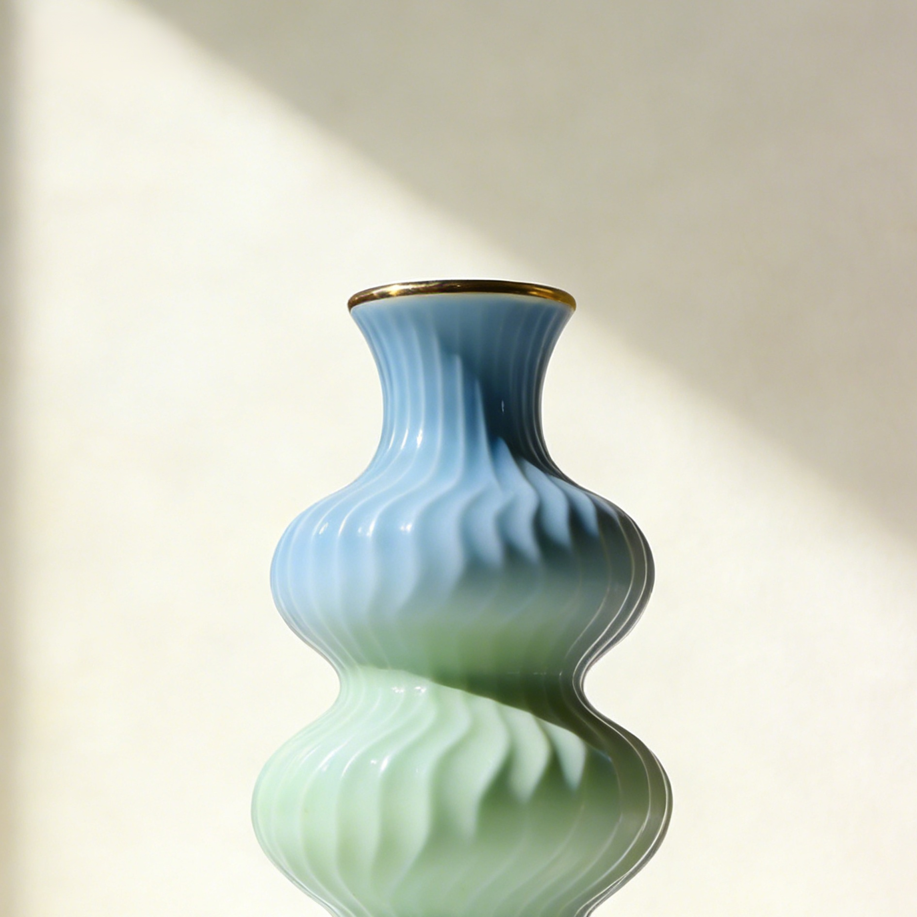 Small decorative flower arrangements for dining tables and coffee tables (2 pieces)