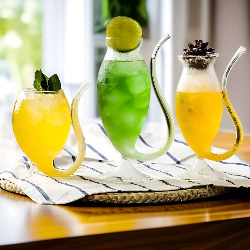 Creative Single-Layer Transparent Curved Drink Cup