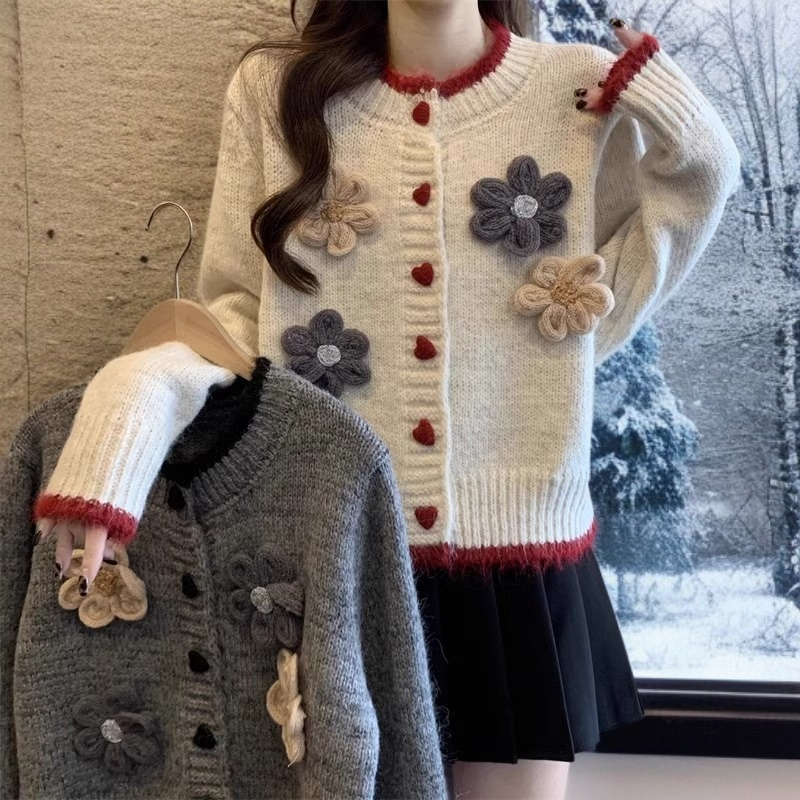 春秋用長袖カーディガンのフロントビュー