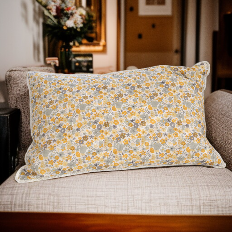 Kissenbezug aus Baumwolle mit Blumenmuster