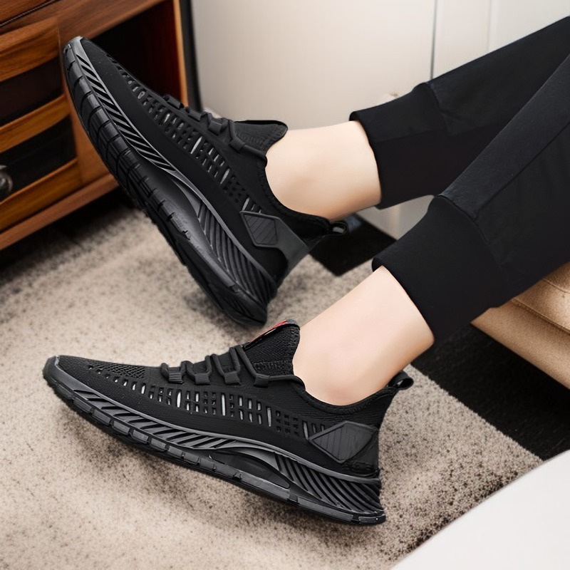 حذاء رياضي رجالي بتهوية جيدة للركض