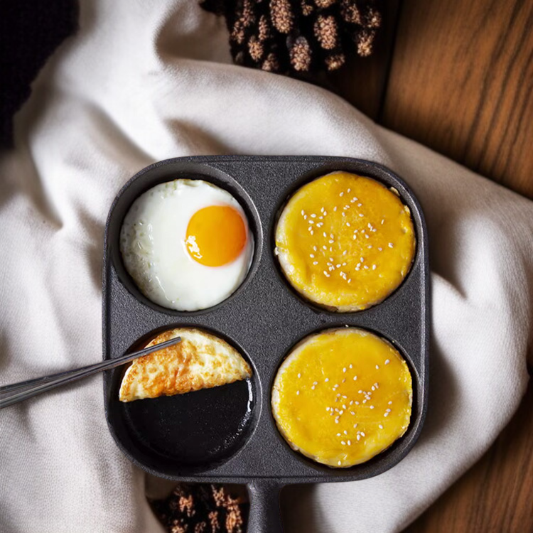 朝食に最適なオムレツ型フライパン