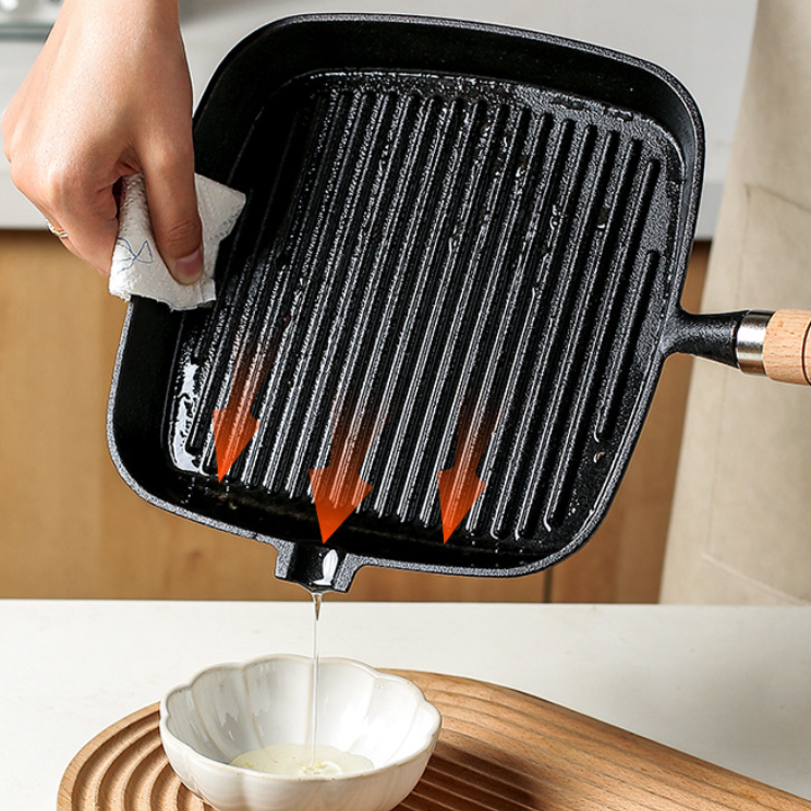 Uncoated square frying pan