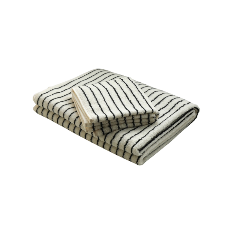 ผ้าขนหนูลายทางทำจากผ้าฝ้ายหวี