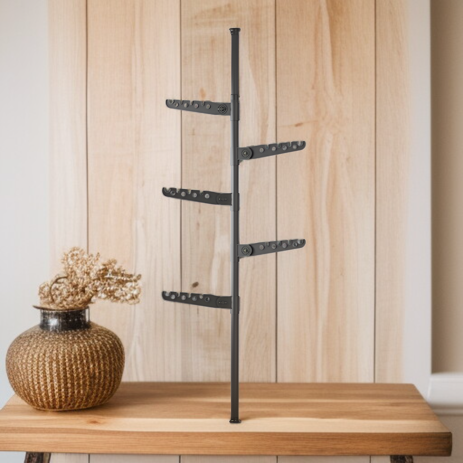 賃貸でも使える突っ張り式クローゼットラック