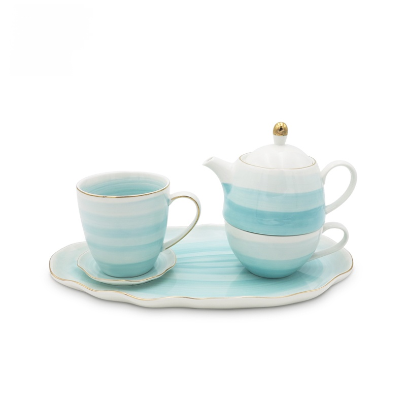 青い食器セット