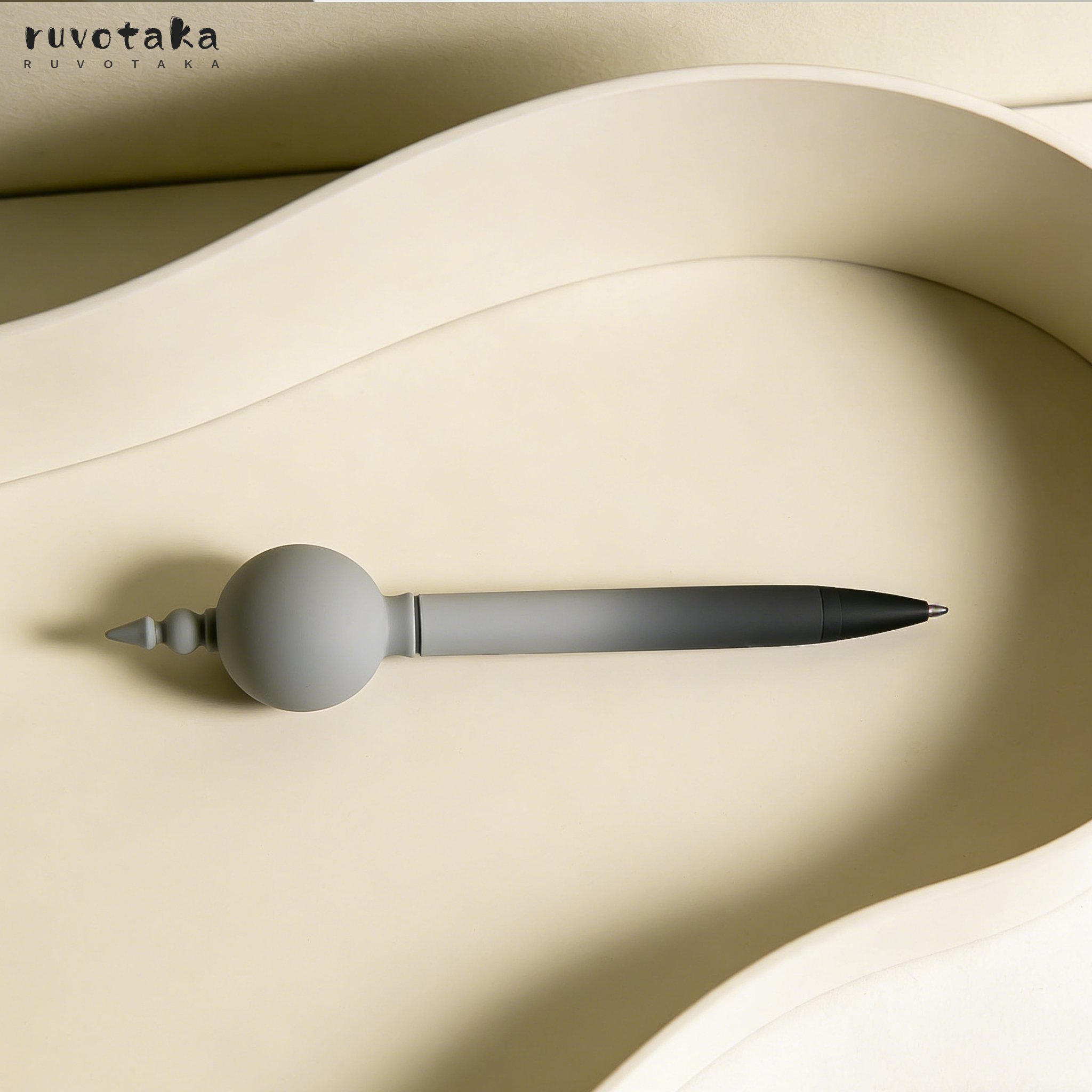 ปากกาลูกลื่นสำหรับเขียน （ สองชิ้นในชุด）