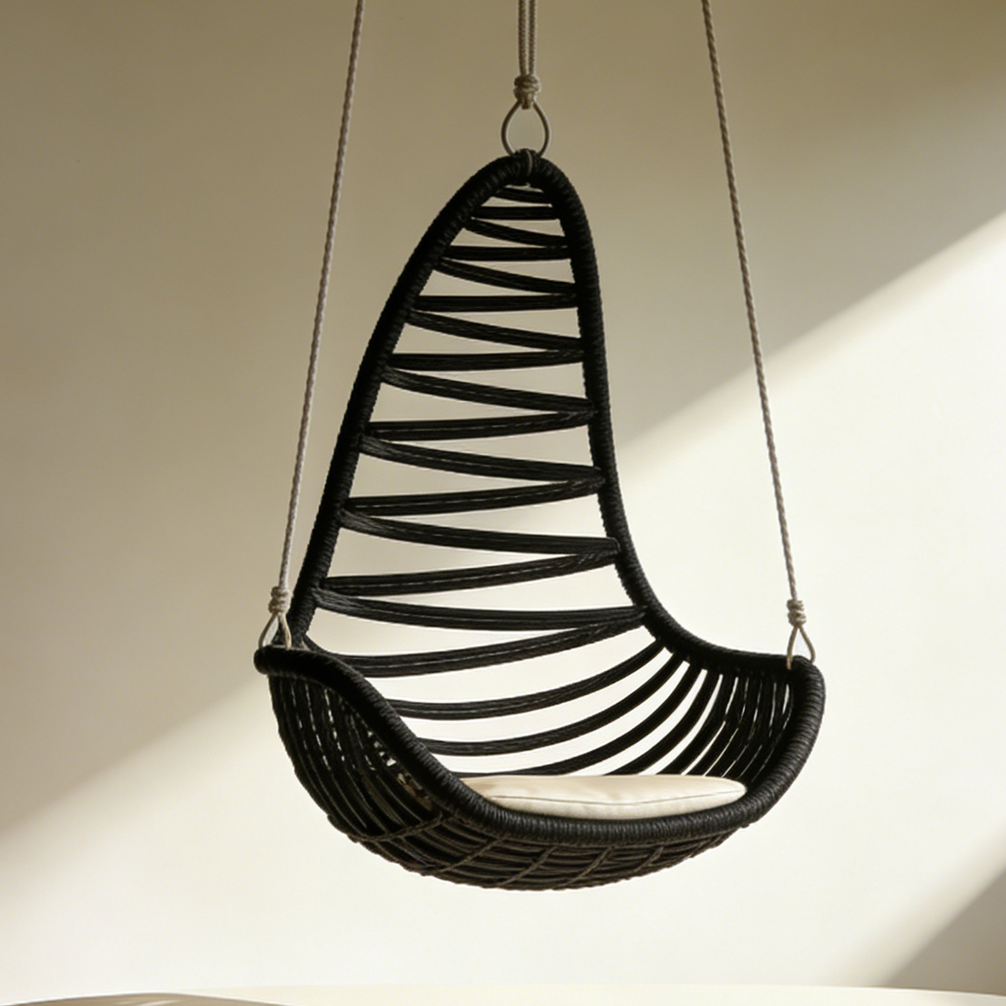 室内リラックススイングチェア