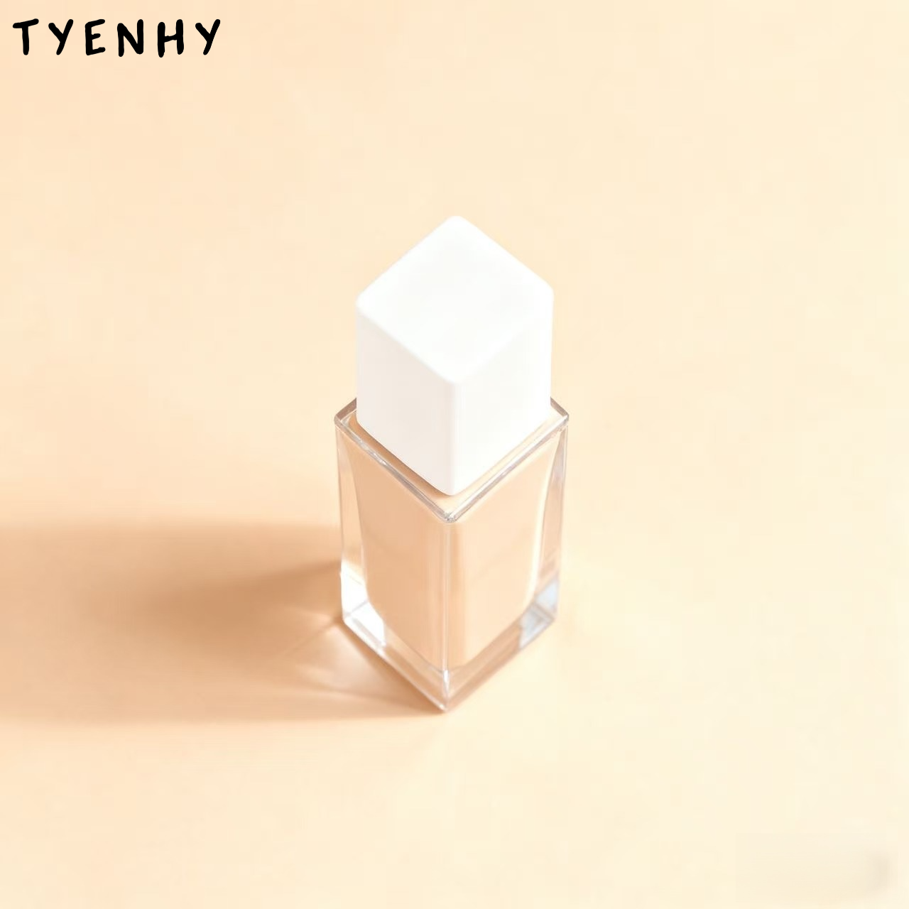 이 파운데이션은 가볍고, 지속력이 좋으며, 뭉치지 않습니다.