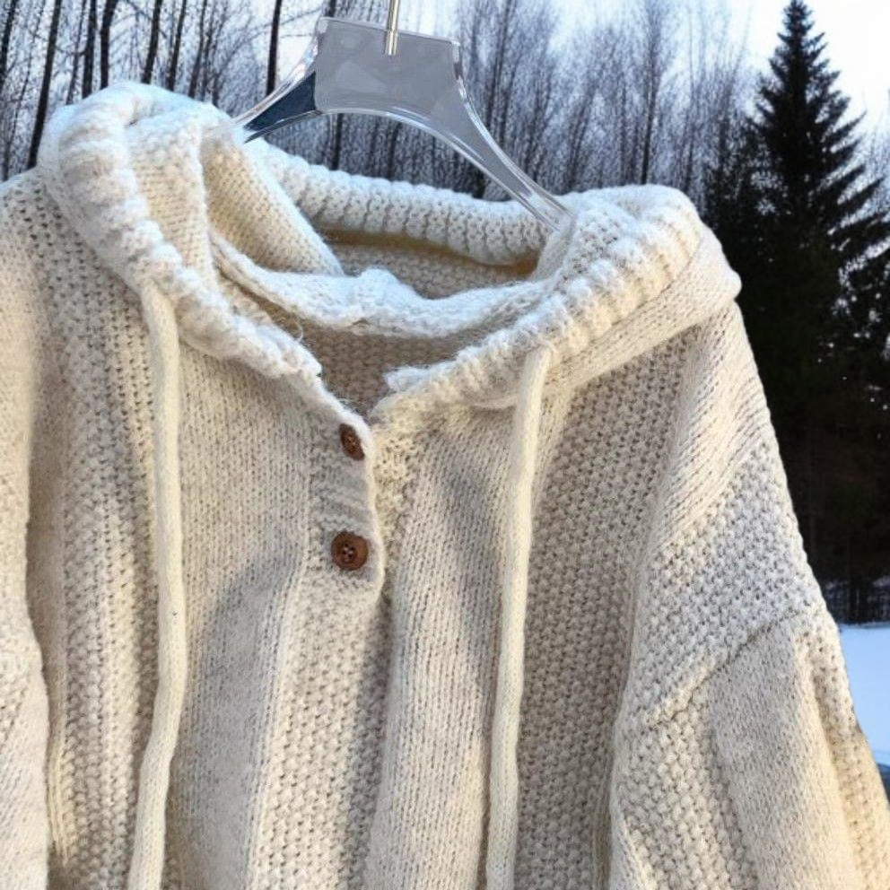 ゆったりとしたフード付きセーター