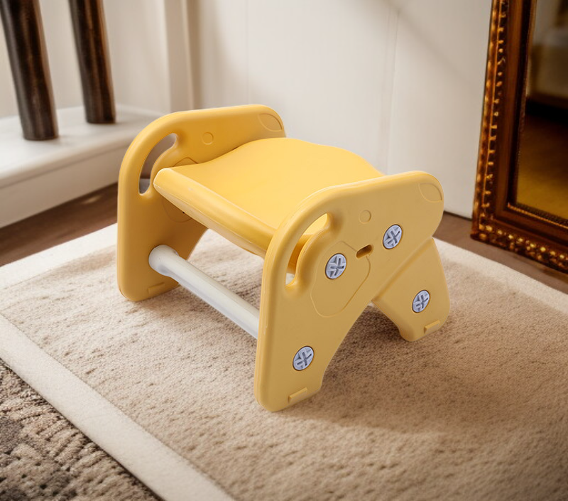 Wytrzymała i stabilna zjeżdżalnia dla najmłodszych