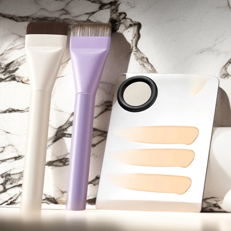 カラーパレット＋フラットトップファンデーションブラシ